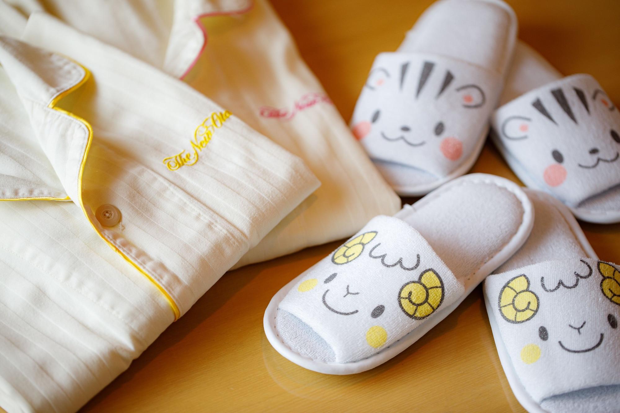 Hotel New Otani Hakata Fukuoka  Exterior foto Maneki-neko slippers